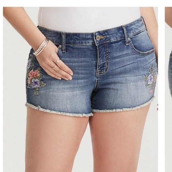 torrid Pants - Torrid Shorts 26 Cutoff Blue Jeans Embroidered NEW